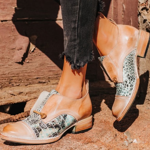 Freebird by Steven Shoes - Stunning & Stylish Freebird by Steven Mabel Oxford Shoes turquoise multi 11